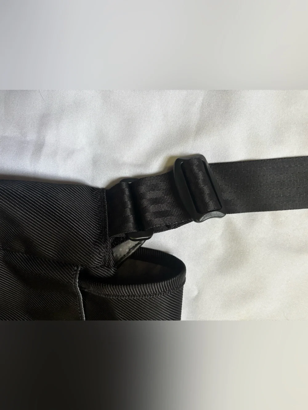 Columbia Multi Purpose Shoulder Bag in Black/Grey Sz OS